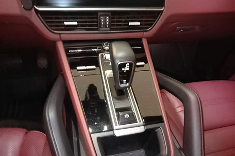 Used Porsche Cayenne 2018 Cayenne 3.0T Gear Lever