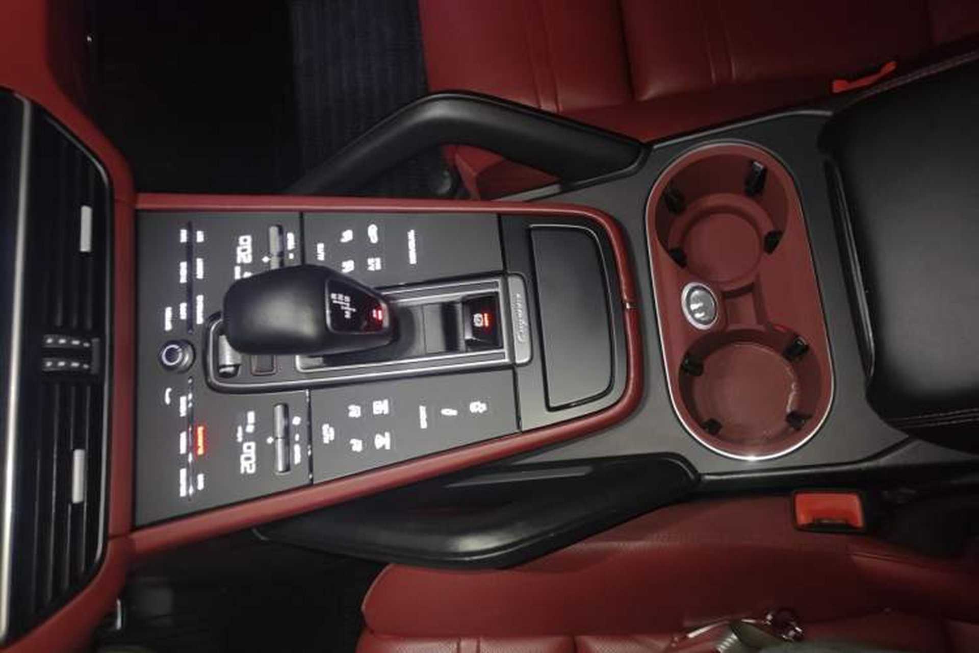 Used Porsche Cayenne 2018 Cayenne S 2.9T Gear Lever