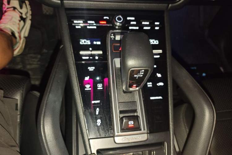 Used Porsche Cayenne 2018 Cayenne 3.0T Gear Lever