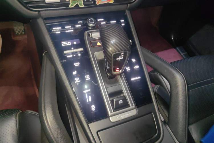 Used Porsche Cayenne 2018 Cayenne 3.0T Gear Lever
