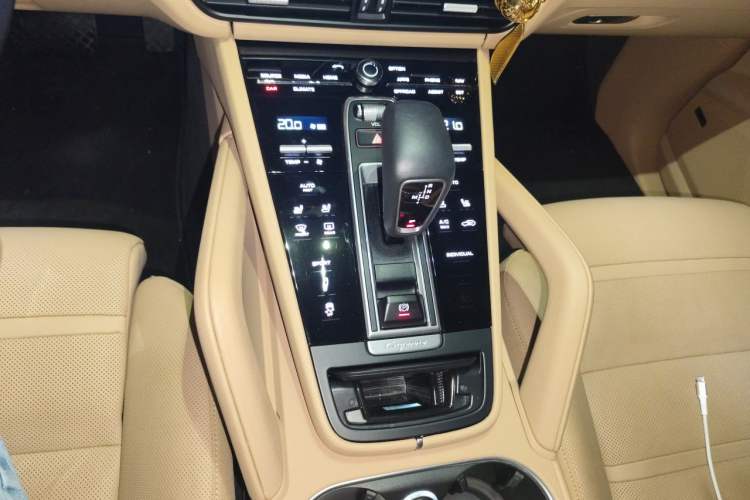 Used Porsche Cayenne 2018 Cayenne 3.0T Gear Lever