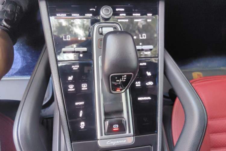 Used Porsche Cayenne 2018 Cayenne 3.0T Gear Lever