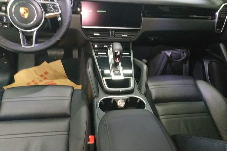 Used Porsche Cayenne 2018 Cayenne 3.0T Gear Lever
