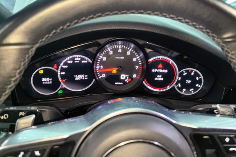 Used Porsche Cayenne 2018 Cayenne 3.0T Instrument Cluster