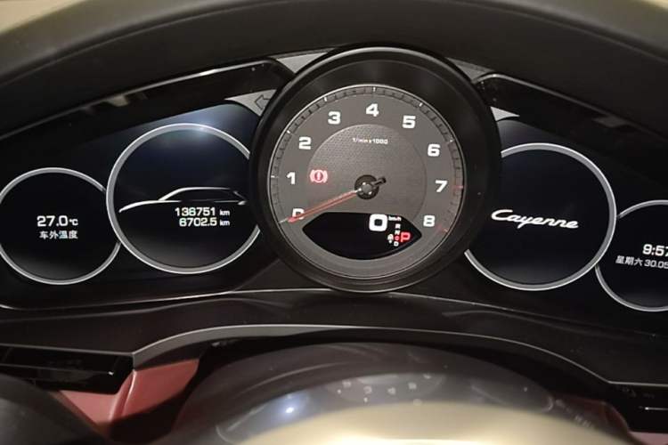 Used Porsche Cayenne 2018 Cayenne 3.0T Instrument Cluster