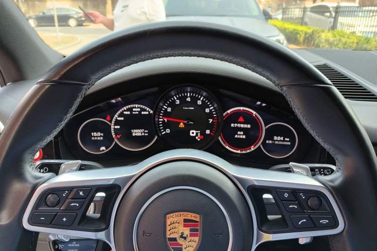 Used Porsche Cayenne 2018 Cayenne 3.0T Instrument Cluster