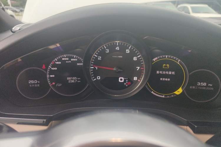 Used Porsche Cayenne 2018 Cayenne S 2.9T Instrument Cluster