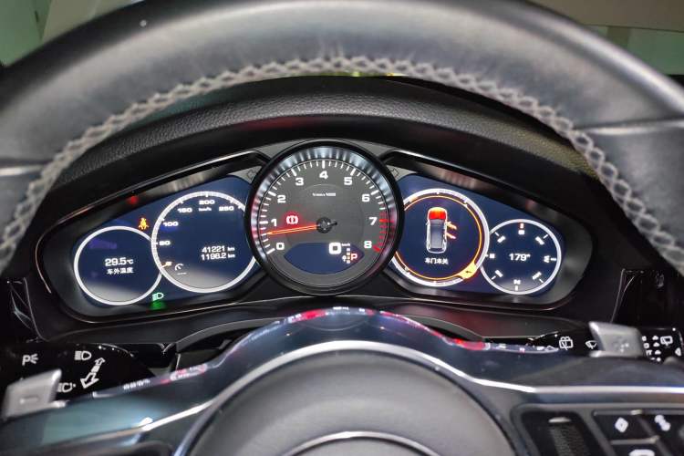 Used Porsche Cayenne 2018 Cayenne 3.0T Instrument Cluster