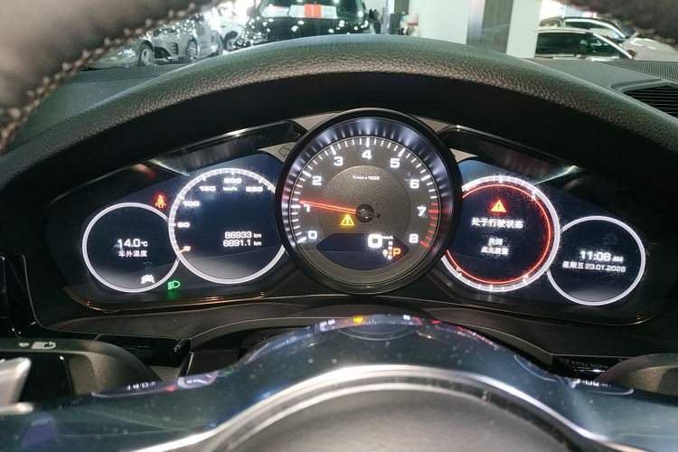 Used Porsche Cayenne 2018 Cayenne 3.0T Instrument Cluster