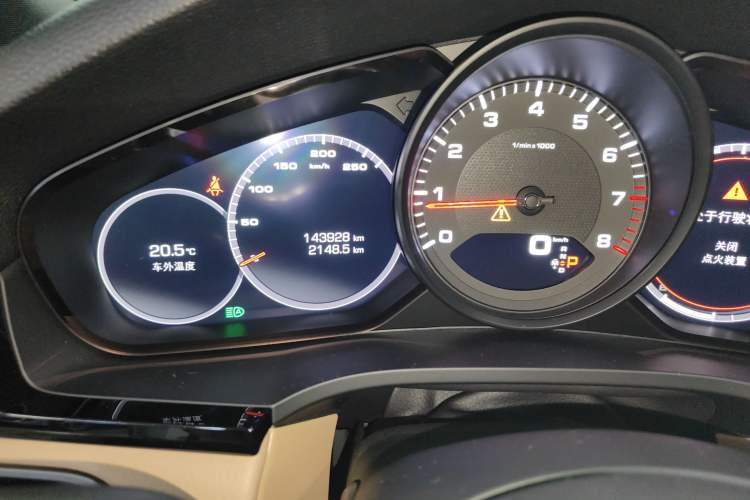 Used Porsche Cayenne 2018 Cayenne 3.0T Instrument Cluster