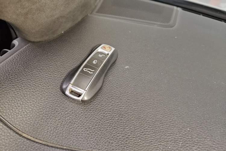 Used Porsche Cayenne 2018 Cayenne 3.0T Interior 1