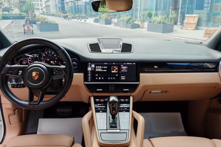 Used Porsche Cayenne 2018 Cayenne 3.0T Interior 3