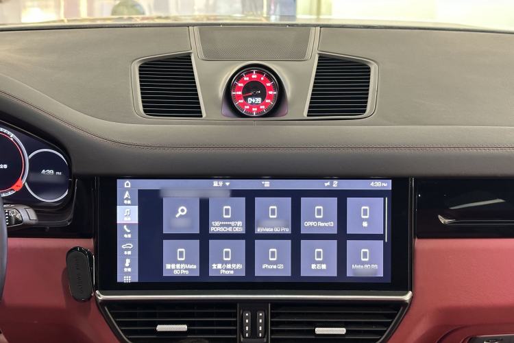 Used Porsche Cayenne 2018 Cayenne 3.0T Interior 4