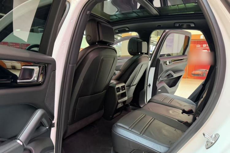 Used Porsche Cayenne 2018 Cayenne 3.0T Interior 5
