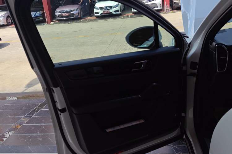 Used Porsche Cayenne 2018 Cayenne 3.0T Interior 7