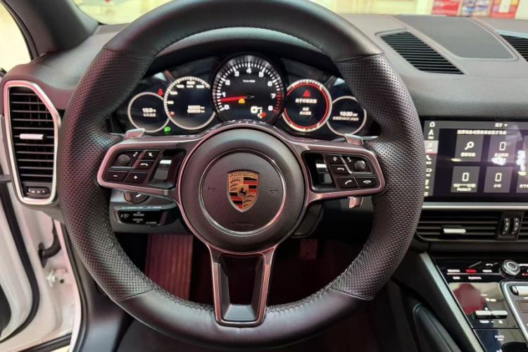 Used Porsche Cayenne 2018 Cayenne 3.0T Interior 8