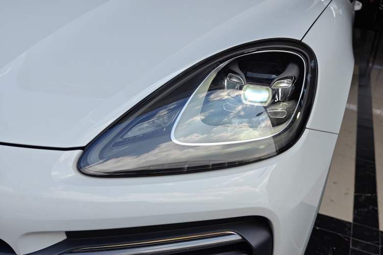 Used Porsche Cayenne 2018 Cayenne 3.0T Left Front Headlight