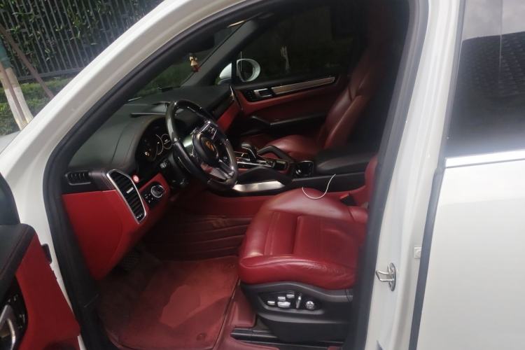 Used Porsche Cayenne 2018 Cayenne 3.0T Left Front Seat