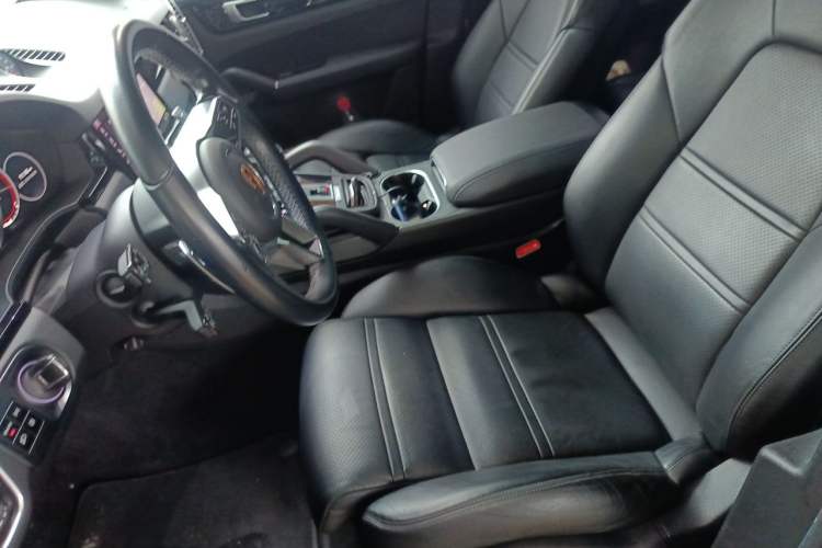 Used Porsche Cayenne 2018 Cayenne 3.0T Left Front Seat