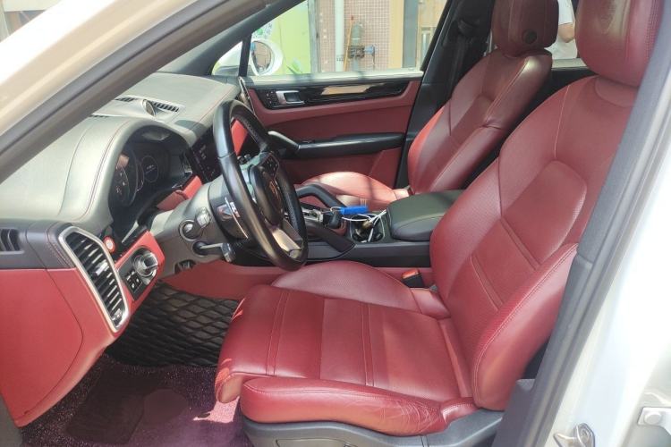Used Porsche Cayenne 2018 Cayenne S 2.9T Left Front Seat