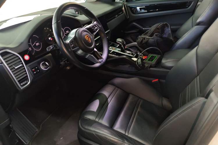 Used Porsche Cayenne 2018 Cayenne 3.0T Left Front Seat