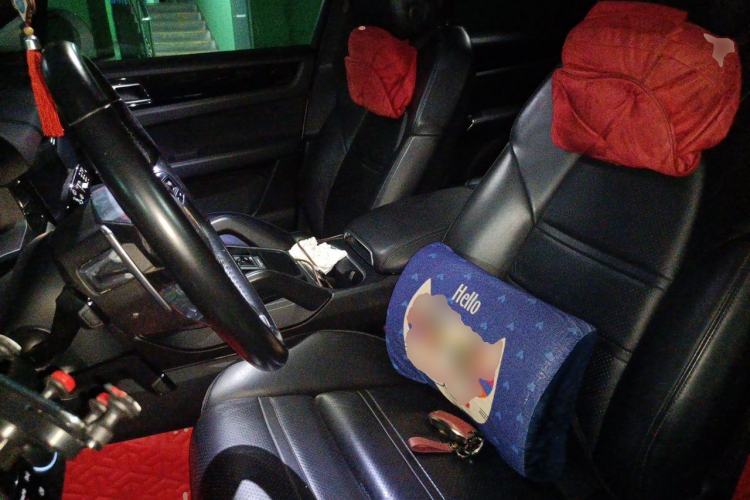 Used Porsche Cayenne 2018 Cayenne 3.0T Left Front Seat