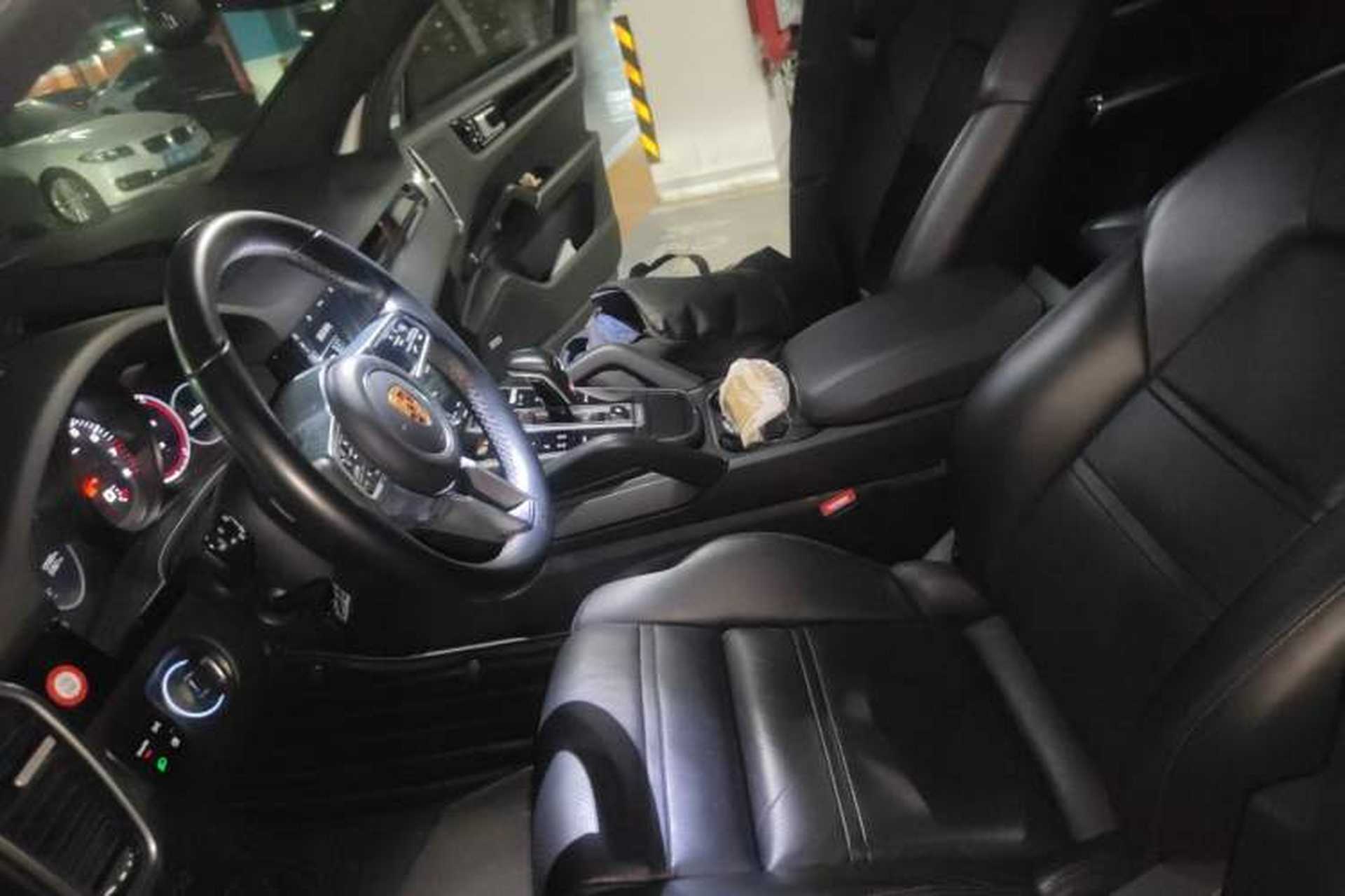 Used Porsche Cayenne 2018 Cayenne 3.0T Left Front Seat