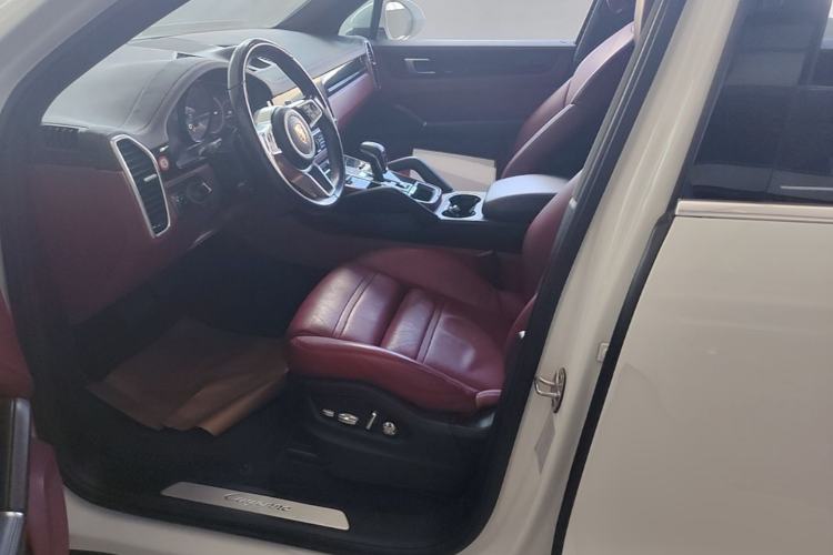 Used Porsche Cayenne 2018 Cayenne 3.0T Left Front Seat