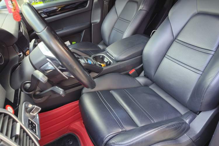 Used Porsche Cayenne 2018 Cayenne 3.0T Left Front Seat