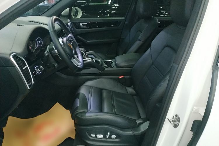 Used Porsche Cayenne 2018 Cayenne 3.0T Left Front Seat