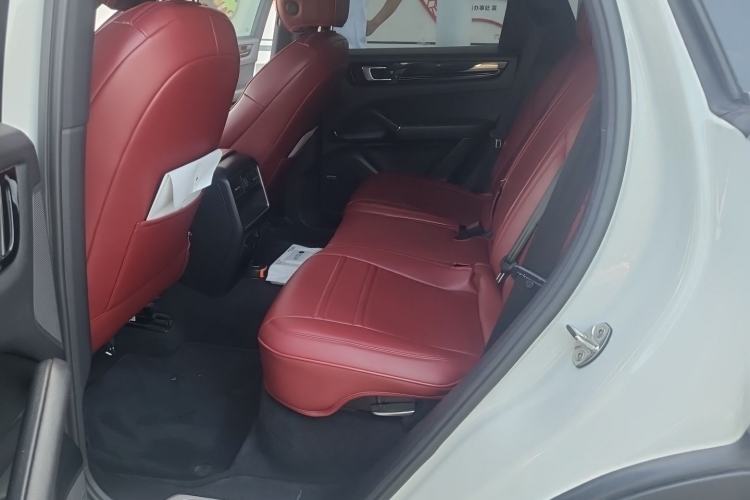 Used Porsche Cayenne 2018 Cayenne 3.0T Left Rear Seat