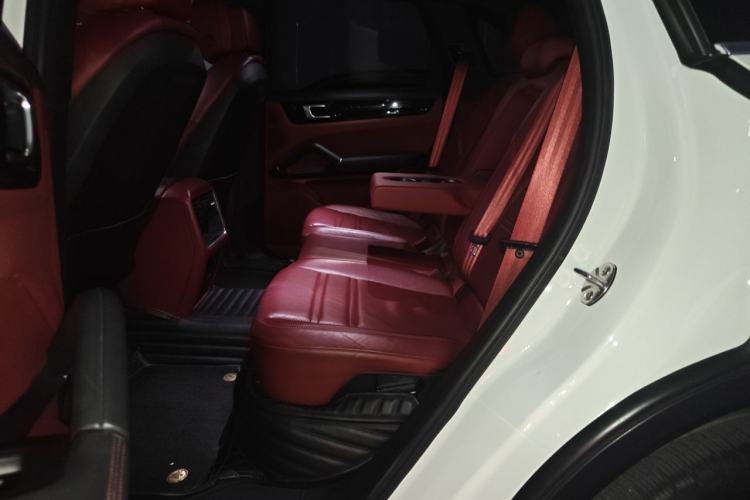 Used Porsche Cayenne 2018 Cayenne 3.0T Left Rear Seat