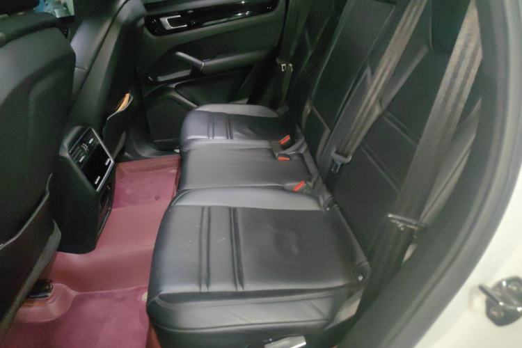 Used Porsche Cayenne 2018 Cayenne 3.0T Left Rear Seat