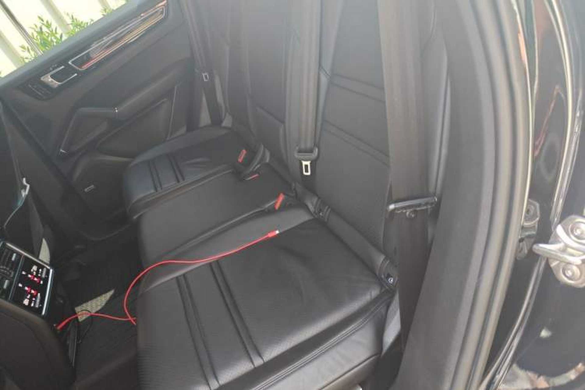 Used Porsche Cayenne 2018 Cayenne 3.0T Left Rear Seat