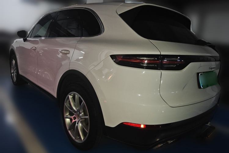 Used Porsche Cayenne 2018 Cayenne 3.0T Rear Left 45 Deg