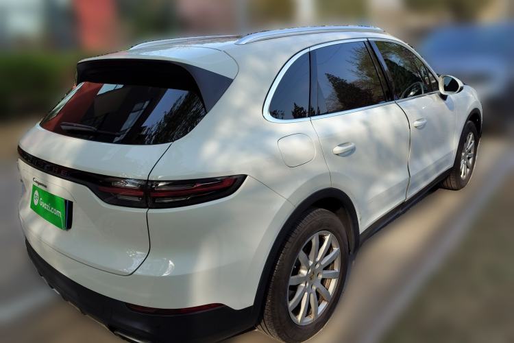 Used Porsche Cayenne 2018 Cayenne 3.0T Rear Right 45 Deg