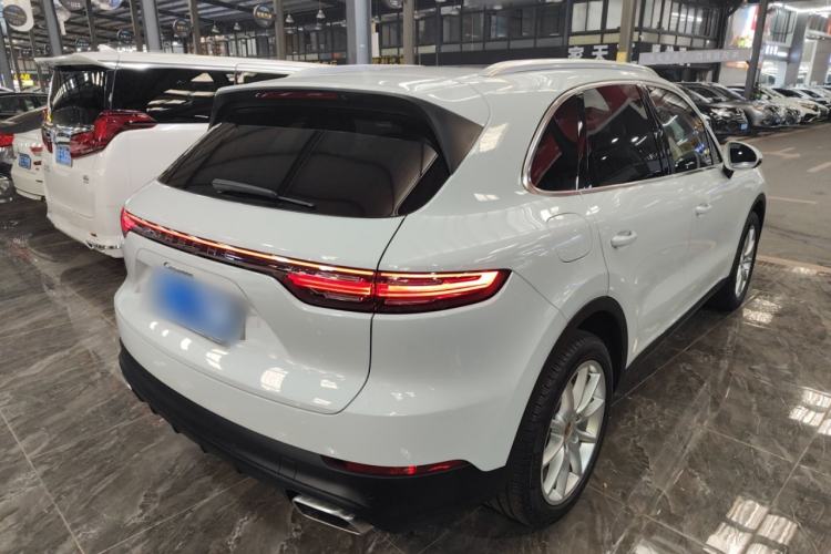Used Porsche Cayenne 2018 Cayenne 3.0T Rear Right 45 Deg