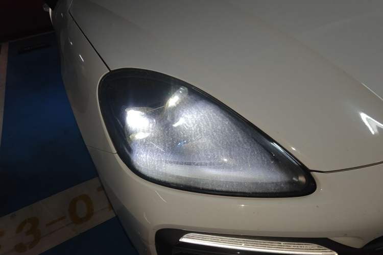 Used Porsche Cayenne 2018 Cayenne 3.0T Right Front Headlight