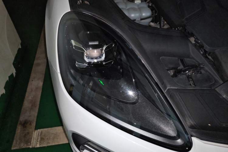Used Porsche Cayenne 2018 Cayenne 3.0T Right Front Headlight