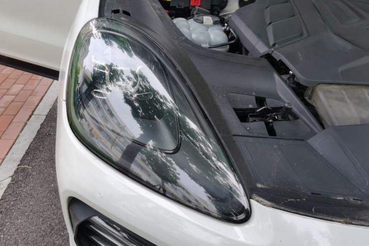 Used Porsche Cayenne 2018 Cayenne 3.0T Right Front Headlight