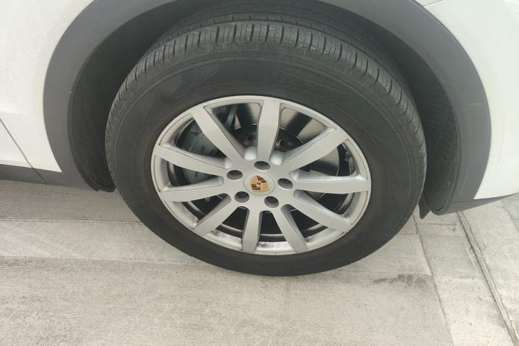 Used Porsche Cayenne 2018 Cayenne S 2.9T Right Front Wheel Hub