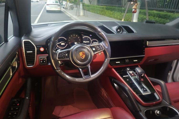 Used Porsche Cayenne 2018 Cayenne 3.0T Steering Wheel
