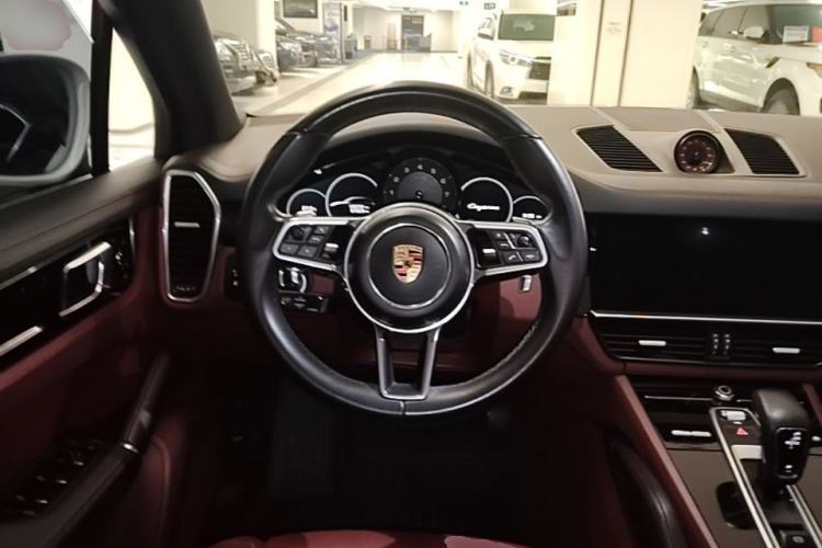 Used Porsche Cayenne 2018 Cayenne 3.0T Steering Wheel