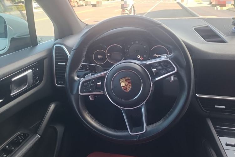 Used Porsche Cayenne 2018 Cayenne 3.0T Steering Wheel