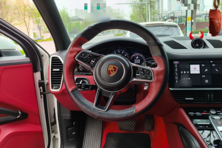 Used Porsche Cayenne 2018 Cayenne 3.0T Steering Wheel