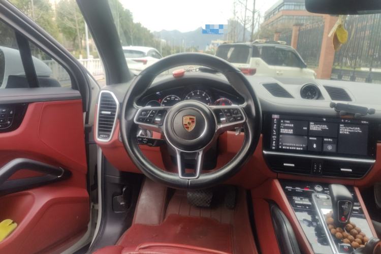 Used Porsche Cayenne 2018 Cayenne 3.0T Steering Wheel