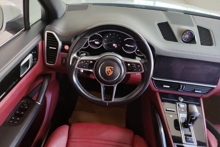Used Porsche Cayenne 2018 Cayenne 3.0T Steering Wheel