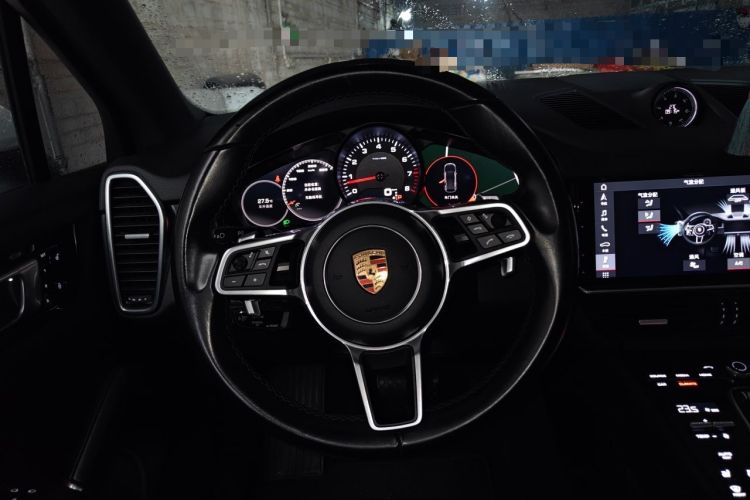 Used Porsche Cayenne 2018 Cayenne 3.0T Steering Wheel