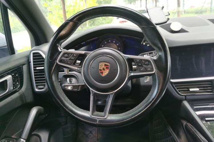 Used Porsche Cayenne 2018 Cayenne 3.0T Steering Wheel