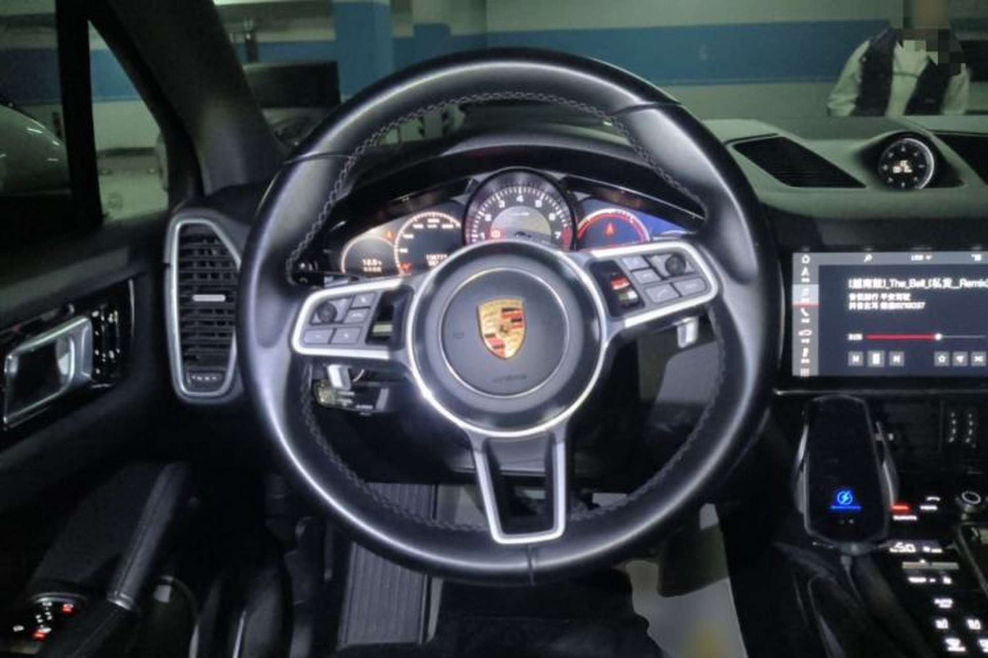 Used Porsche Cayenne 2018 Cayenne 3.0T Steering Wheel